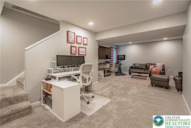 $475,000 | 1856 Alamingo Drive, Quakertown, PA 18951