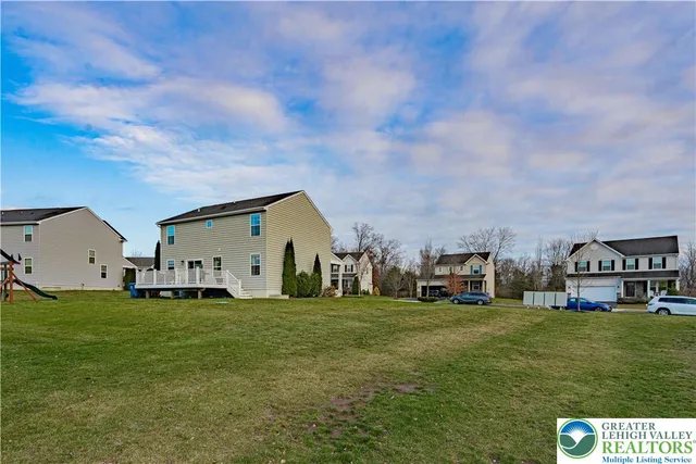 $475,000 | 1856 Alamingo Drive, Quakertown, PA 18951