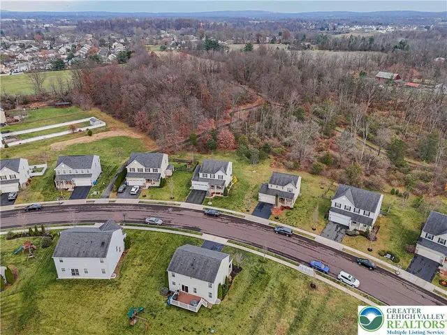 $475,000 | 1856 Alamingo Drive, Quakertown, PA 18951