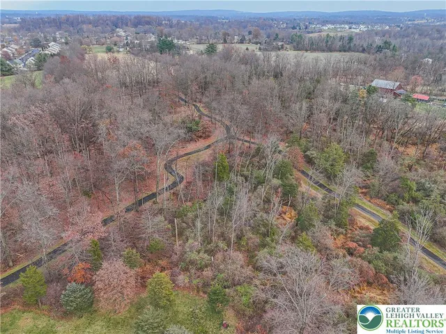 $475,000 | 1856 Alamingo Drive, Quakertown, PA 18951