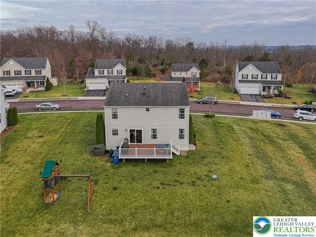 $475,000 | 1856 Alamingo Drive, Quakertown, PA 18951