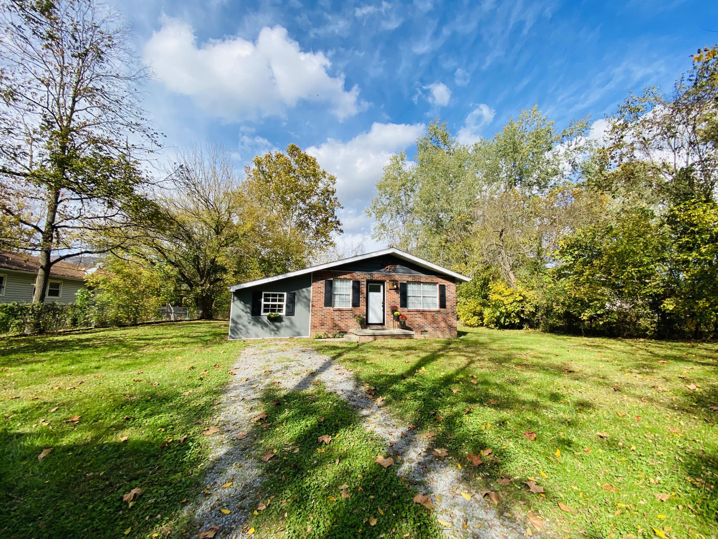 633 Parkey Road Ewing, VA 24248 - Photo 16 of 17 06110FAE-E9E1-40E9-934D-A7587CC6A507