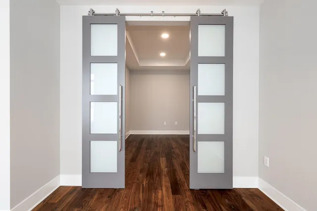 $6,400 | 2622 West Lake Street, Unit 601, Minneapolis, MN 55416