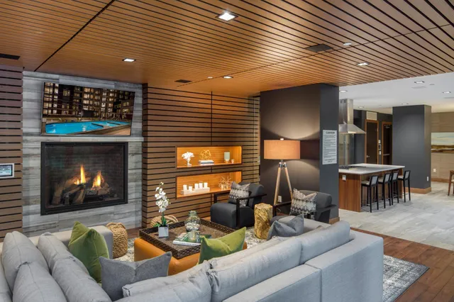 $6,400 | 2622 West Lake Street, Unit 601, Minneapolis, MN 55416