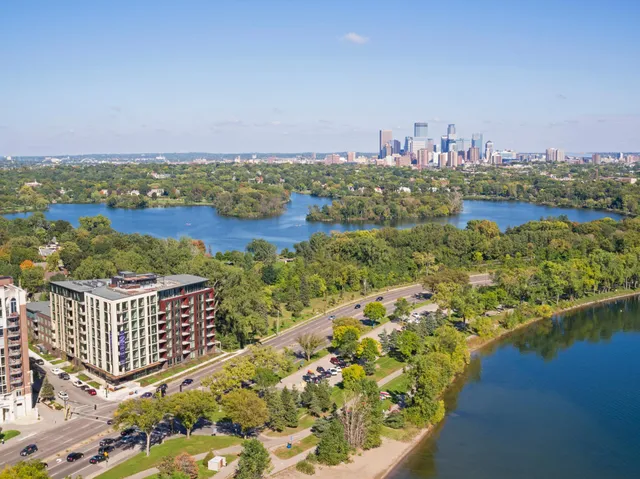 $6,400 | 2622 West Lake Street, Unit 601, Minneapolis, MN 55416