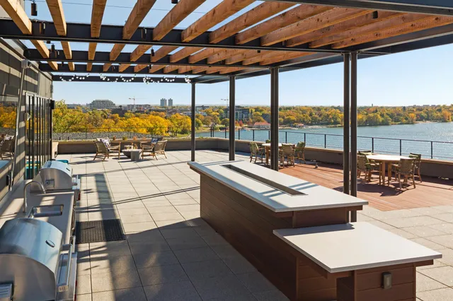 $6,400 | 2622 West Lake Street, Unit 601, Minneapolis, MN 55416