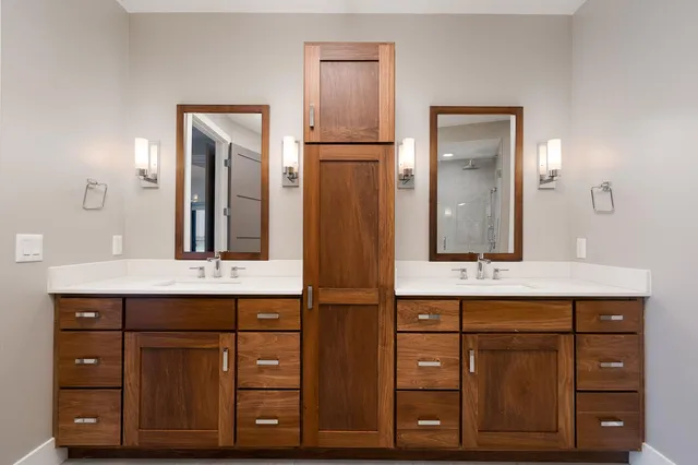 $6,400 | 2622 West Lake Street, Unit 601, Minneapolis, MN 55416