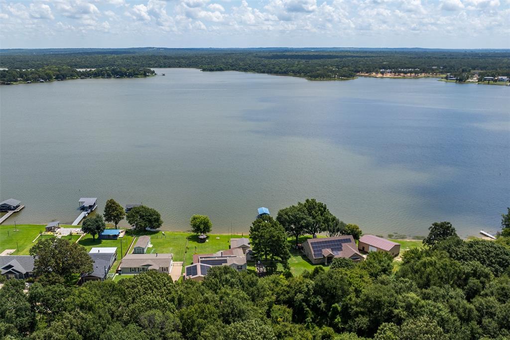 175 Kings Row Malakoff, TX 75148 - Photo 29 of 40 a view of a lake with a beach