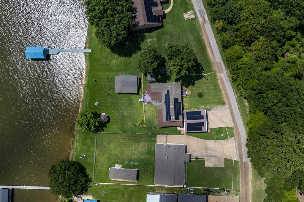 175 Kings Row Malakoff, TX 75148 - Photo 30 of 40 an aerial view of a house