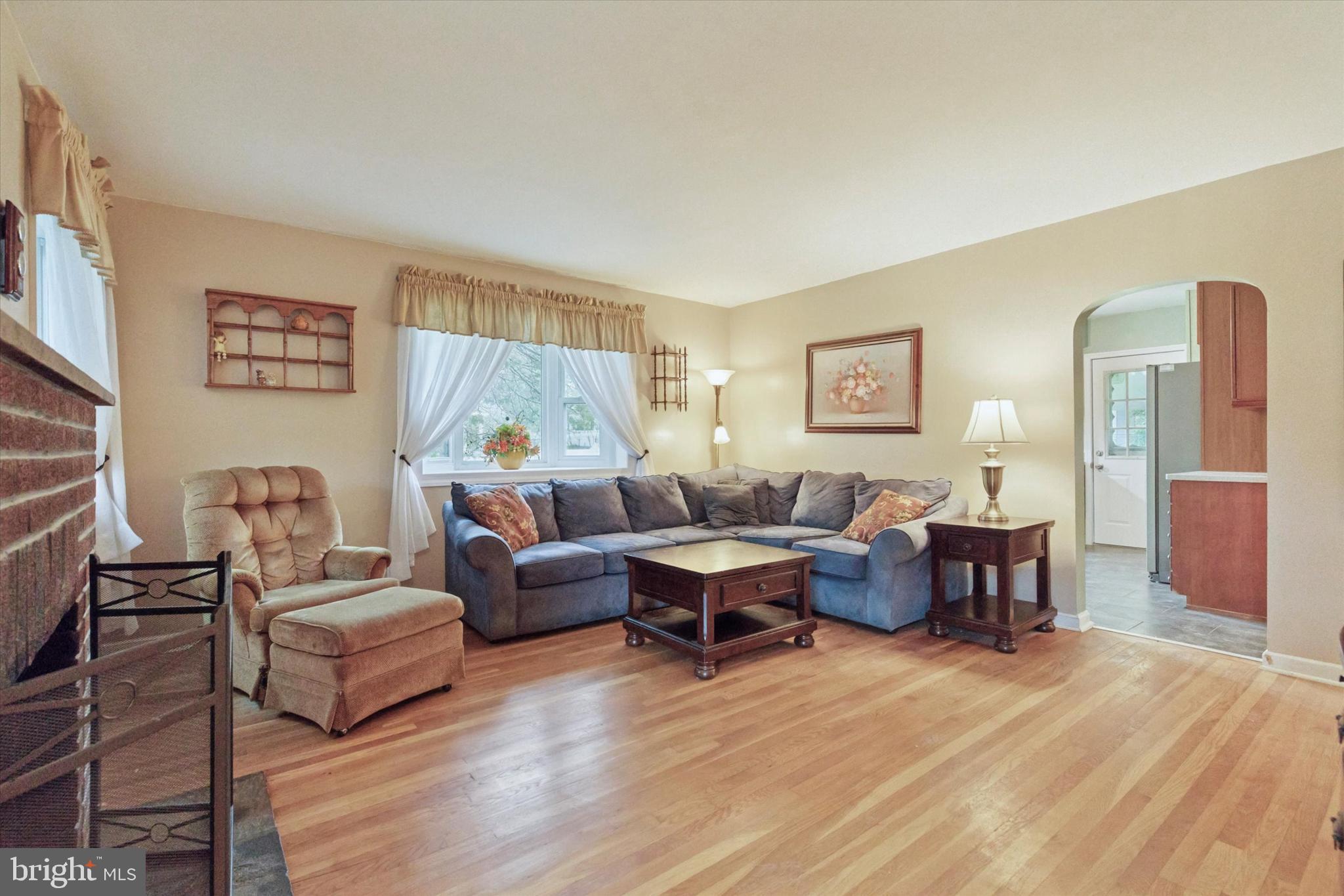 1724 Alba Road Willow Grove, PA 19090 - Photo 3 of 25 Gallery Image 3