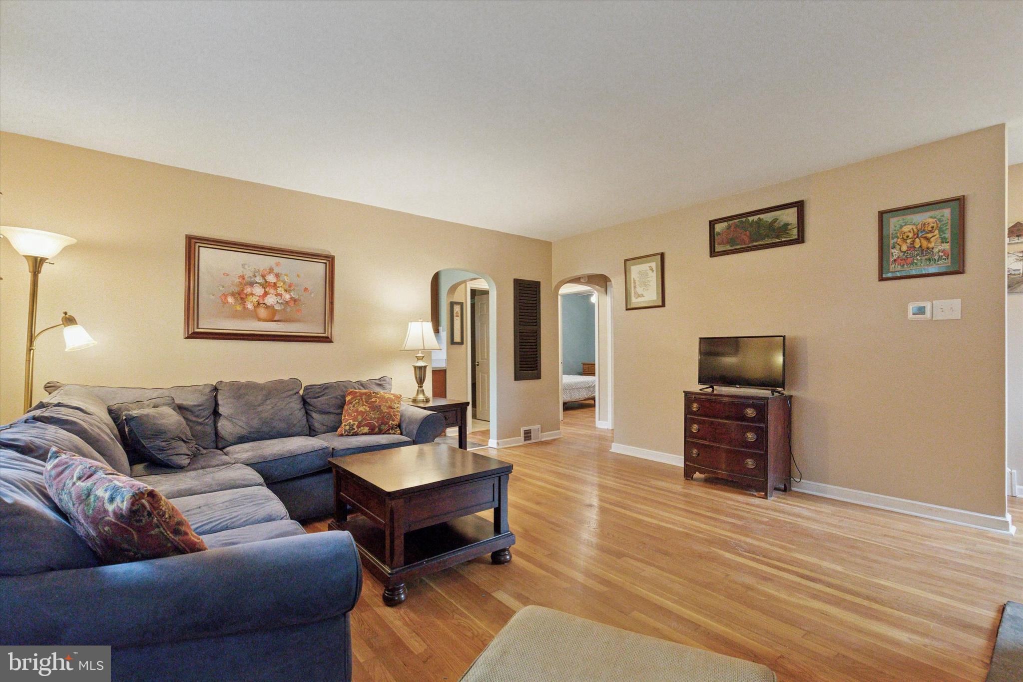 1724 Alba Road Willow Grove, PA 19090 - Photo 4 of 25 Gallery Image 4