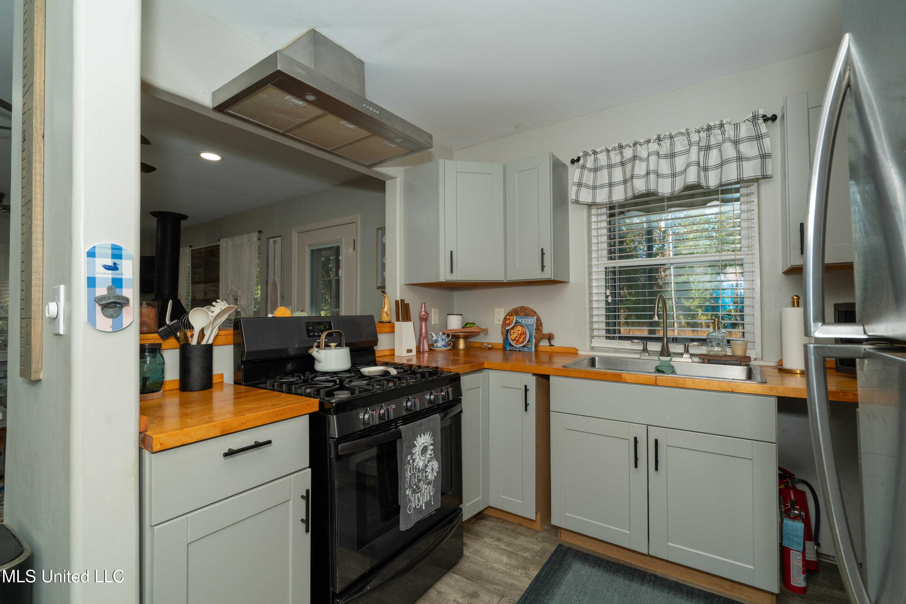 23349 Bells Ferry Road Pass Christian, MS 39571 - Photo 8 of 19 2349 Bells Ferry Road-04018