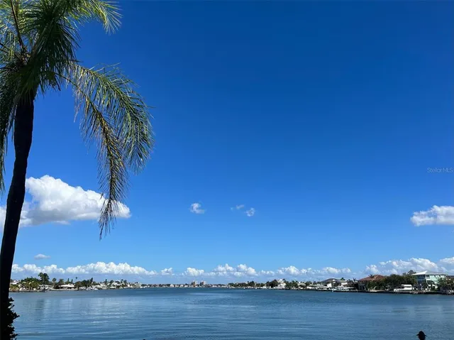 a view of an ocean and a building