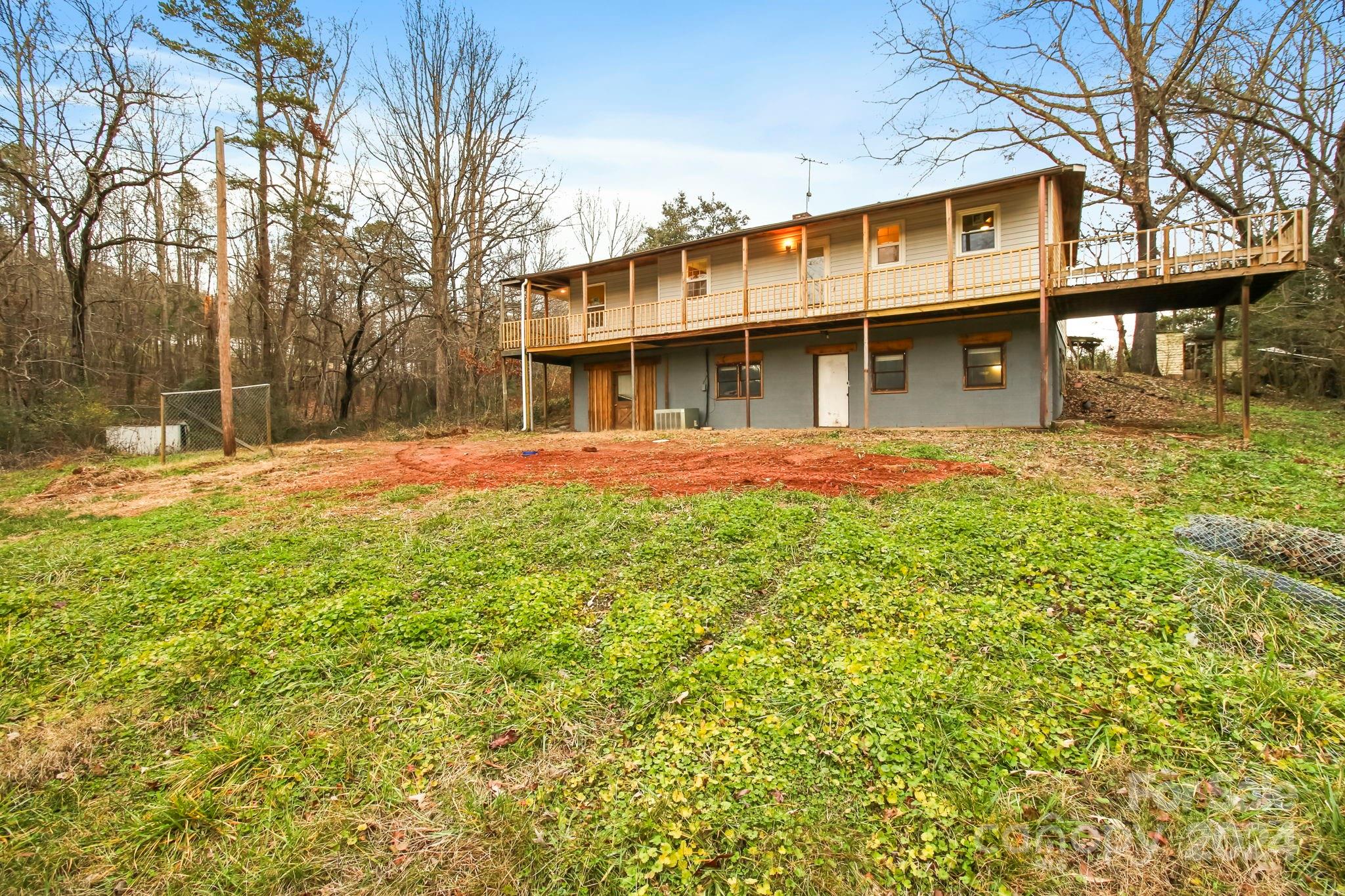 2155 Triplett Road Granite Falls, NC 28630 - Photo 5 of 38 Gallery Image 5