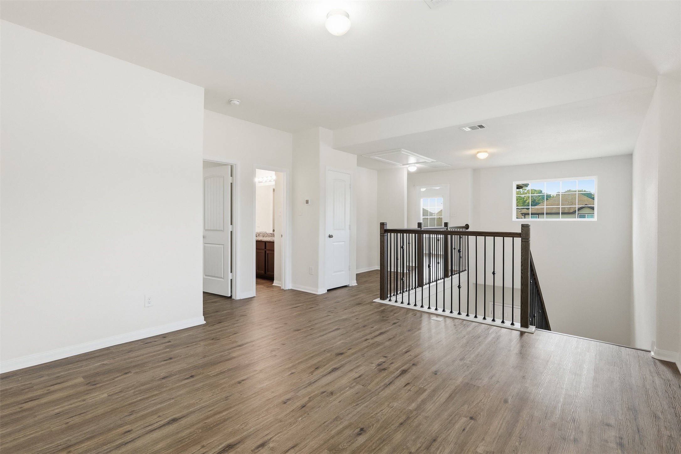 3503 Cannon Drive Conroe, TX 77301 - Photo 22 of 29 upstairs living space overlooking front entry