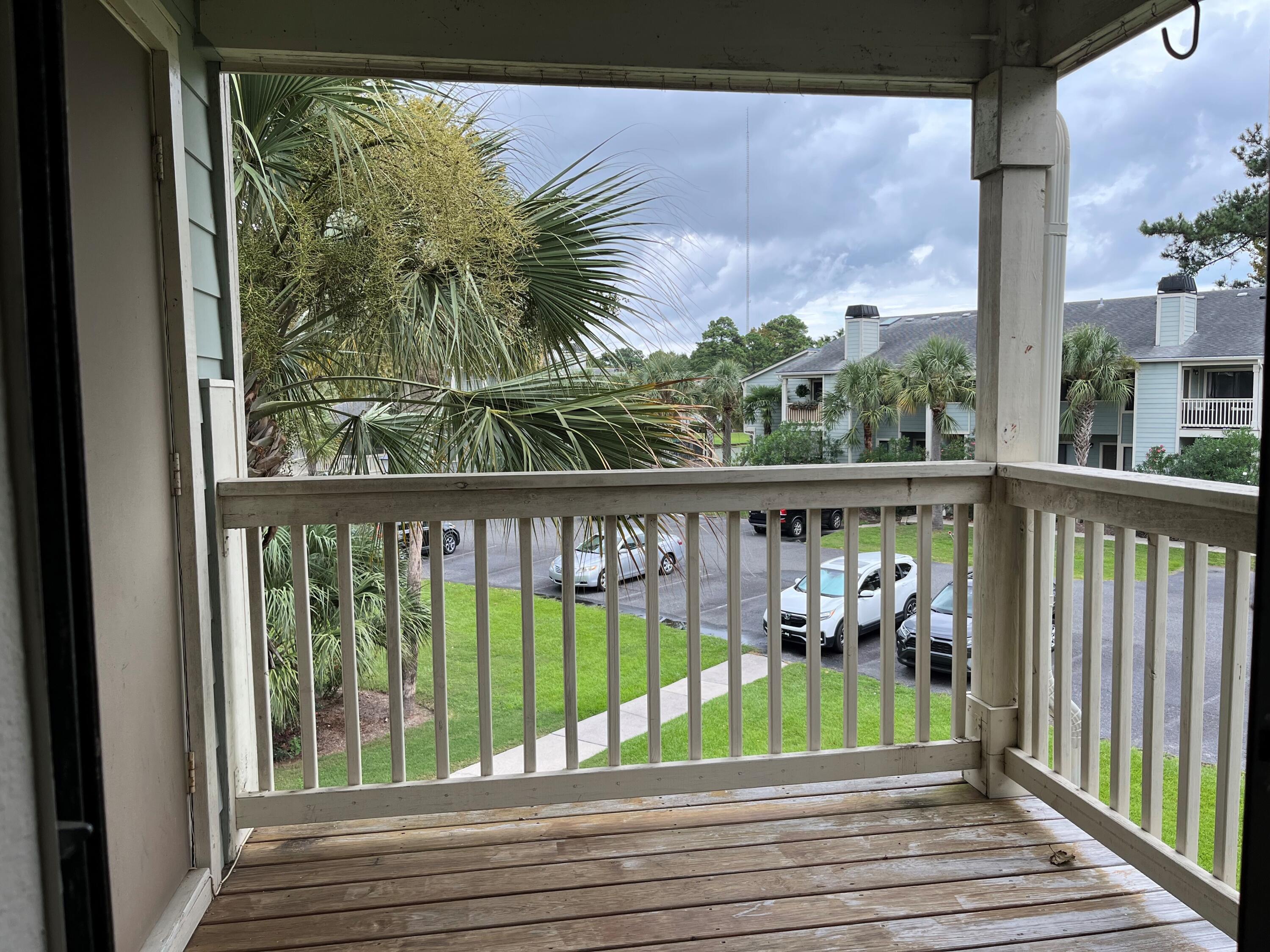 1481 Center Street, Unit 707 Mount Pleasant, SC 29464 - Photo 1 of 7 Balcony