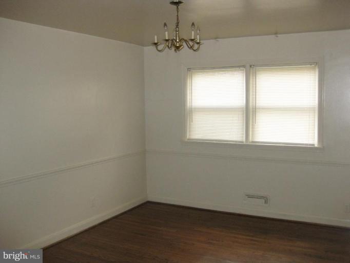 5314 Hillen Road Baltimore, MD 21239 - Photo 2 of 5 Dining Room