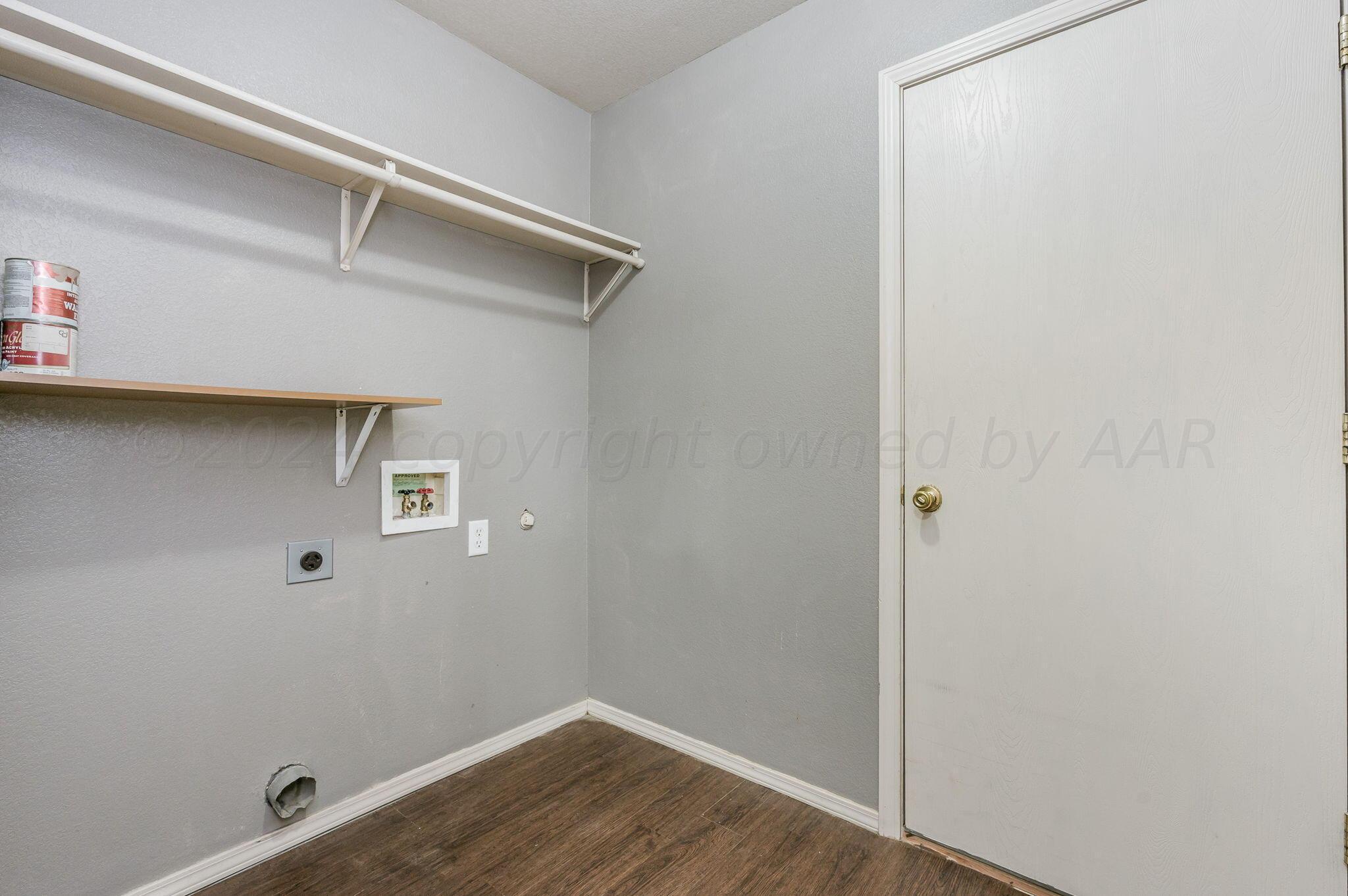 1021 Rushmore Drive Amarillo, TX 79110 - Photo 15 of 20 Utility Room