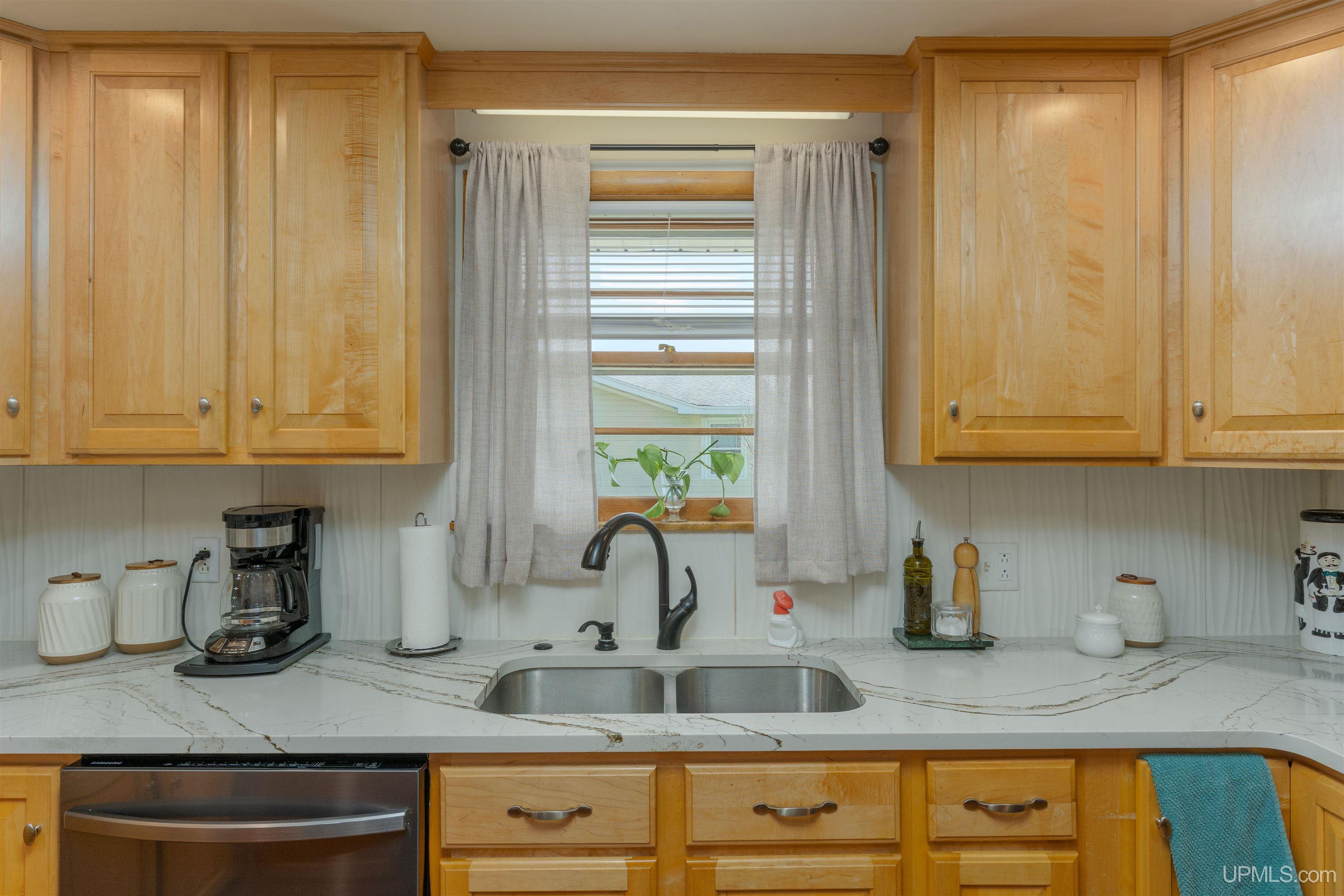 141 Noren Road Iron River, MI 49935 - Photo 5 of 53