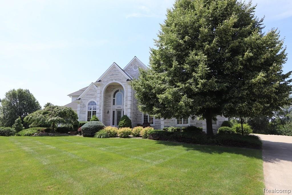 11636 Kings Colony Road Grand Blanc, MI 48439 - Photo 2 of 73 Custom-built Casa Blanca model