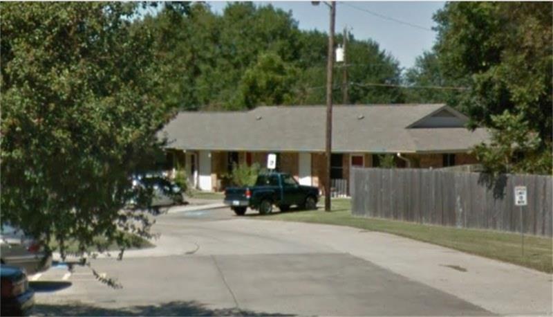 401 North 3rd Street Mabank, TX 75147 - Photo 3 of 6