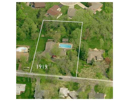 1919 Inwood Road South Bend, IN 46614 - Photo 22 of 24 Gallery Image 22