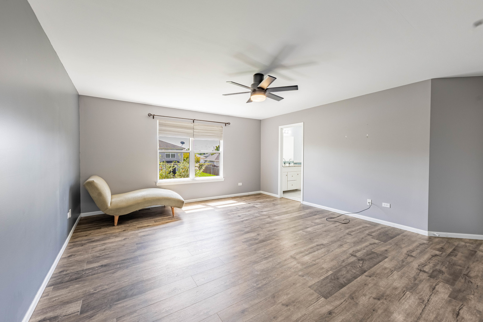 16263 Celtic Circle Manhattan, IL 60442 - Photo 31 of 45 a view of an empty room with a window