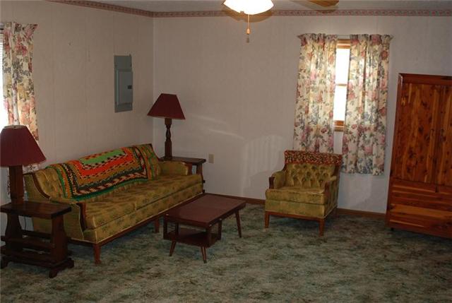 1953 Goose Pond Road Manchester, TN 37355 - Photo 7 of 18
