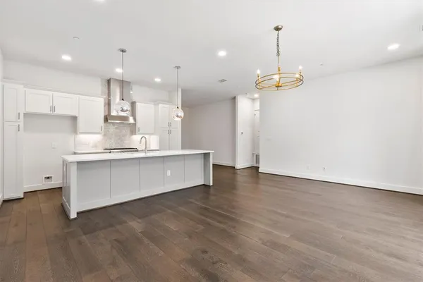 $2,950 | 15875 Spectrum Drive, Unit 1106, Addison, TX 75001