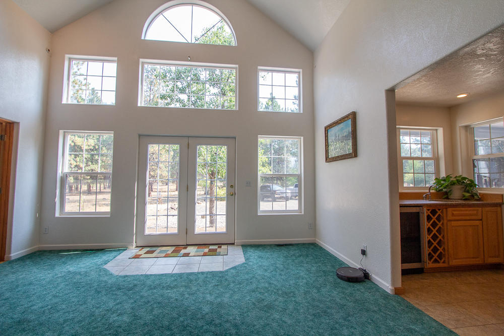 9254 Old Fort Road Klamath Falls, OR 97601 - Photo 6 of 62 24