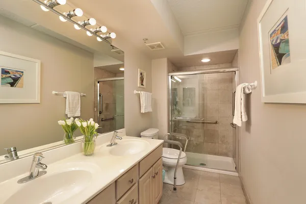 $424,999 | 1234 Depot Street, Unit 106, Glenview, IL 60025
