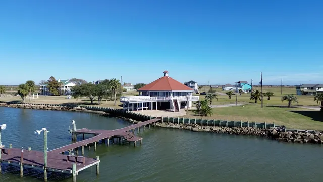 a view of roof with seating area