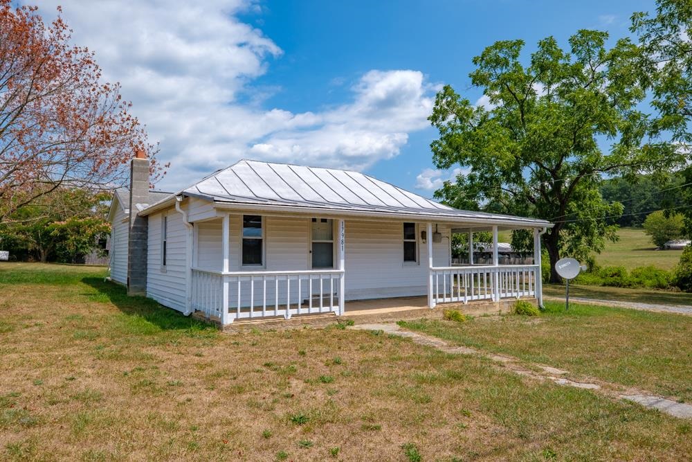 17981 Red Brush Road Elkton, VA 22827 - Photo 14 of 27 Gallery Image 14