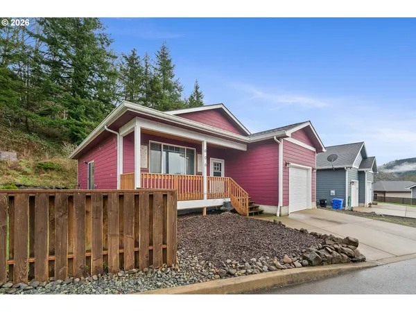 $410,000 | 606 2nd Street, Garibaldi, OR 97118