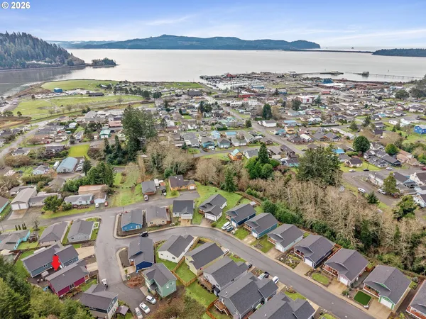 $425,000 | 606 2nd Street, Garibaldi, OR 97118