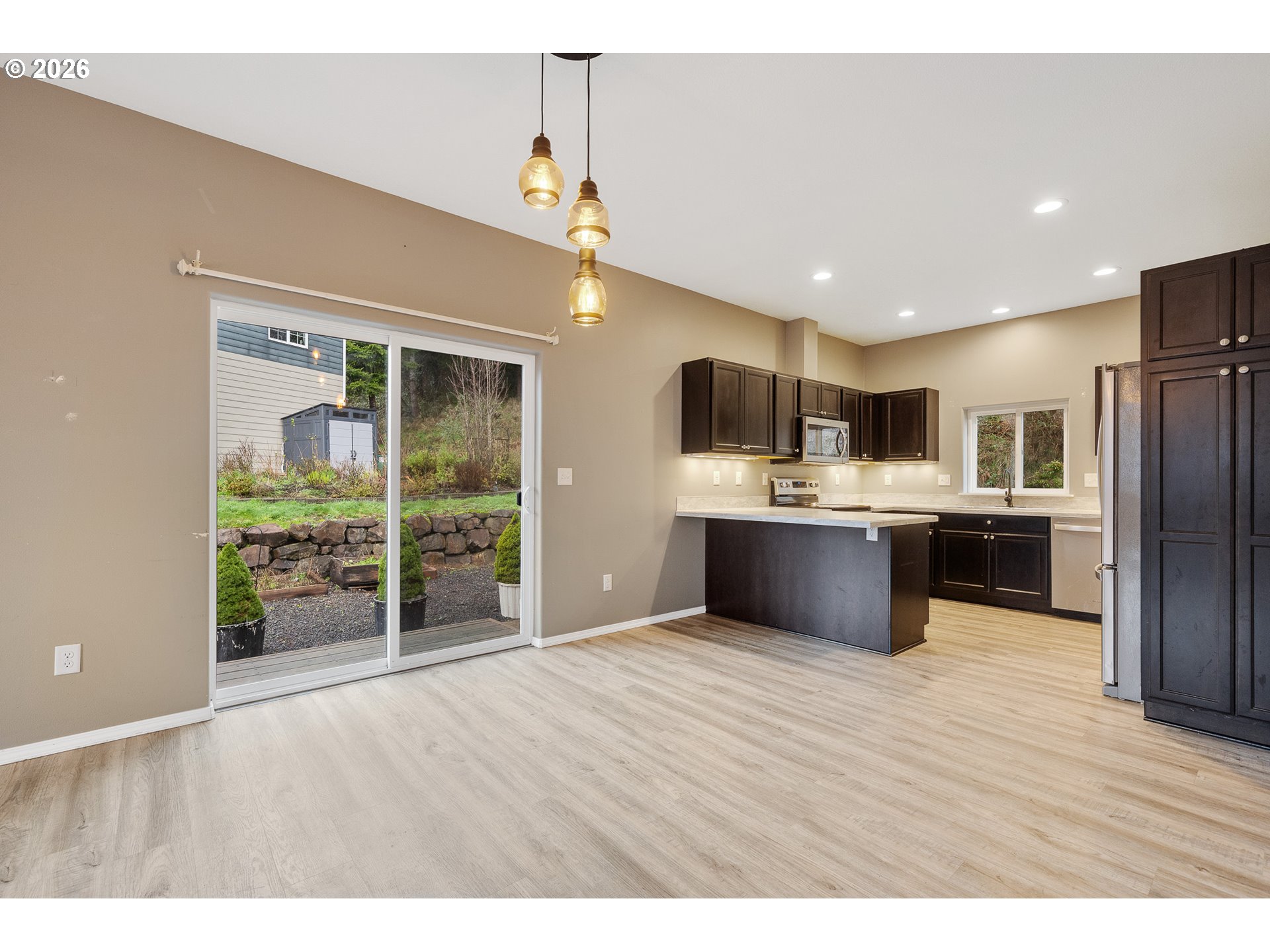 606 2nd Street Garibaldi, OR 97118 - Photo 8 of 24