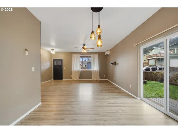 $425,000 | 606 2nd Street, Garibaldi, OR 97118