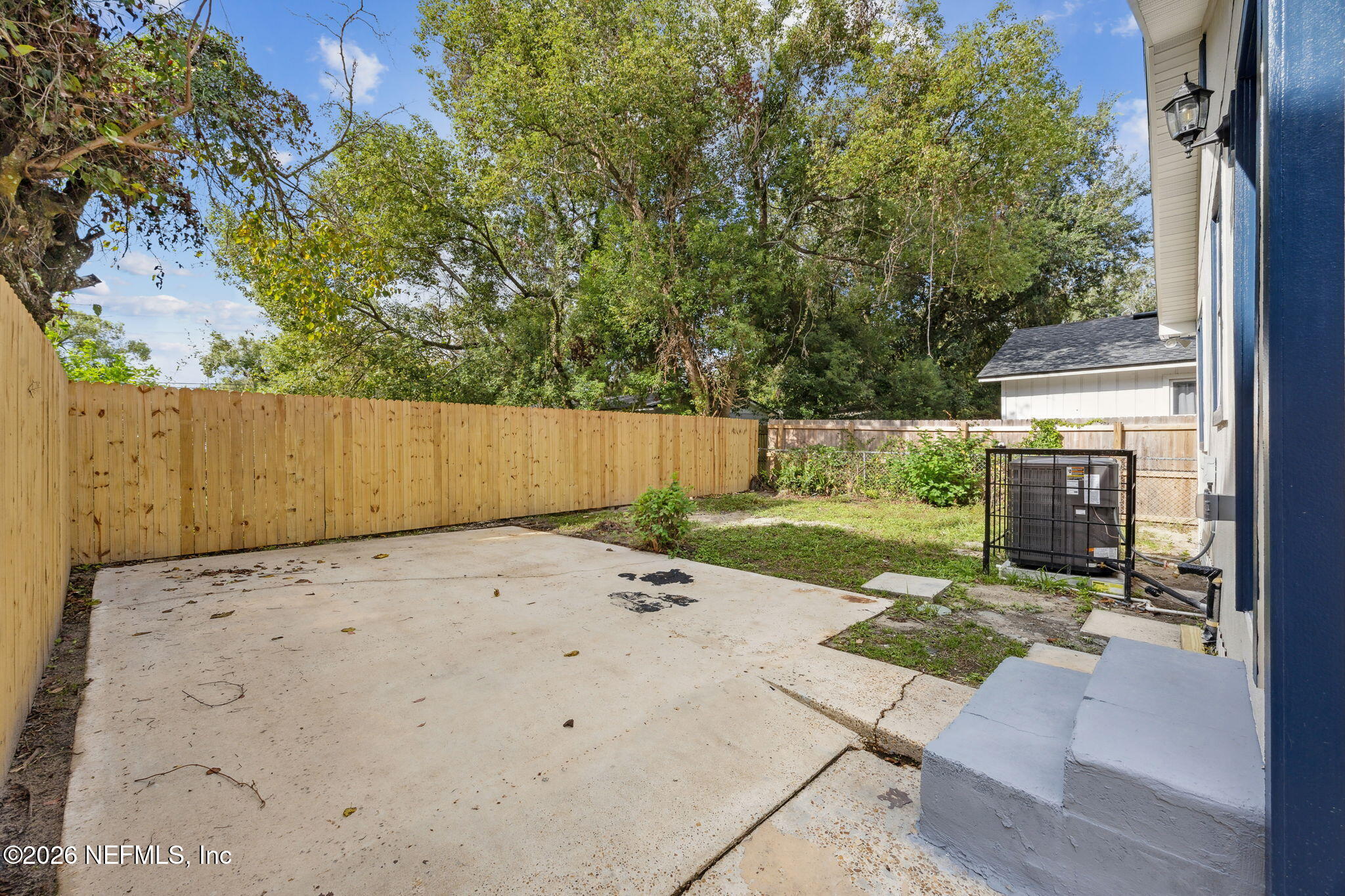 2562 Summit Street Jacksonville, FL 32204 - Photo 20 of 20 a view of a backyard