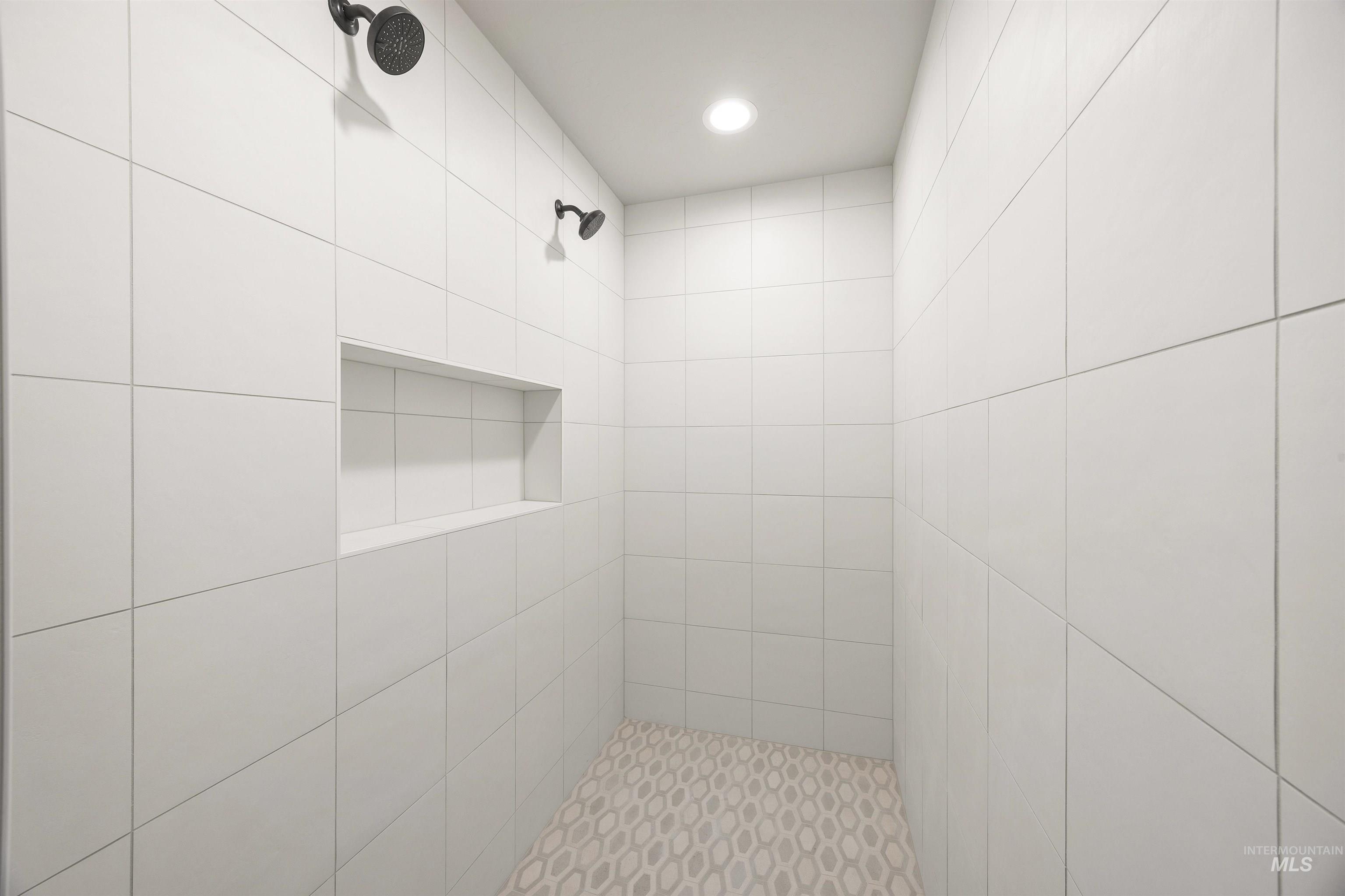 1126 East Crescendo Street Meridian, ID 83642 - Photo 33 of 48 Bathroom featuring a tile shower and recessed lighting