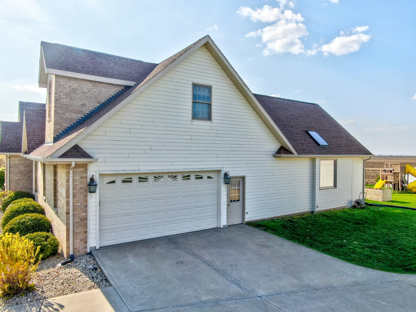 1473 North 3045th Road Ottawa, IL 61350 - Photo 4 of 24