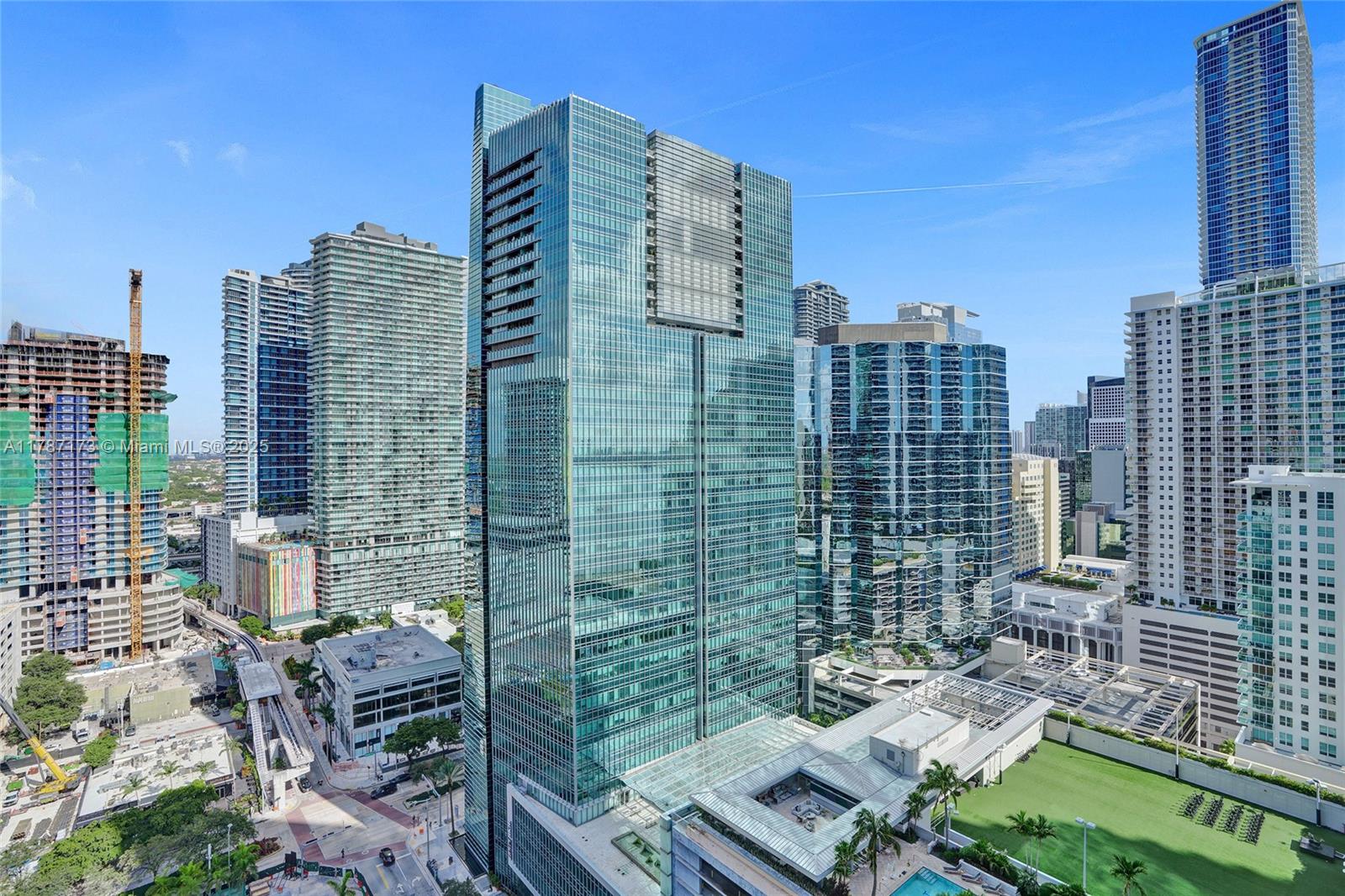 170 Southeast 14th Street, Unit 2907 Miami, FL 33131 - Photo 30 of 30 a view of a city with tall buildings