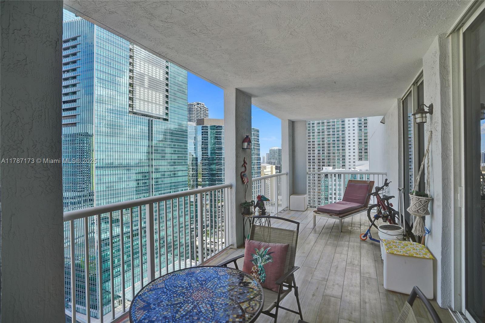 170 Southeast 14th Street, Unit 2907 Miami, FL 33131 - Photo 10 of 30