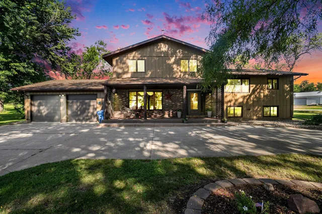 $399,900 | 402 East 1st Street, Hardwick, MN 56134