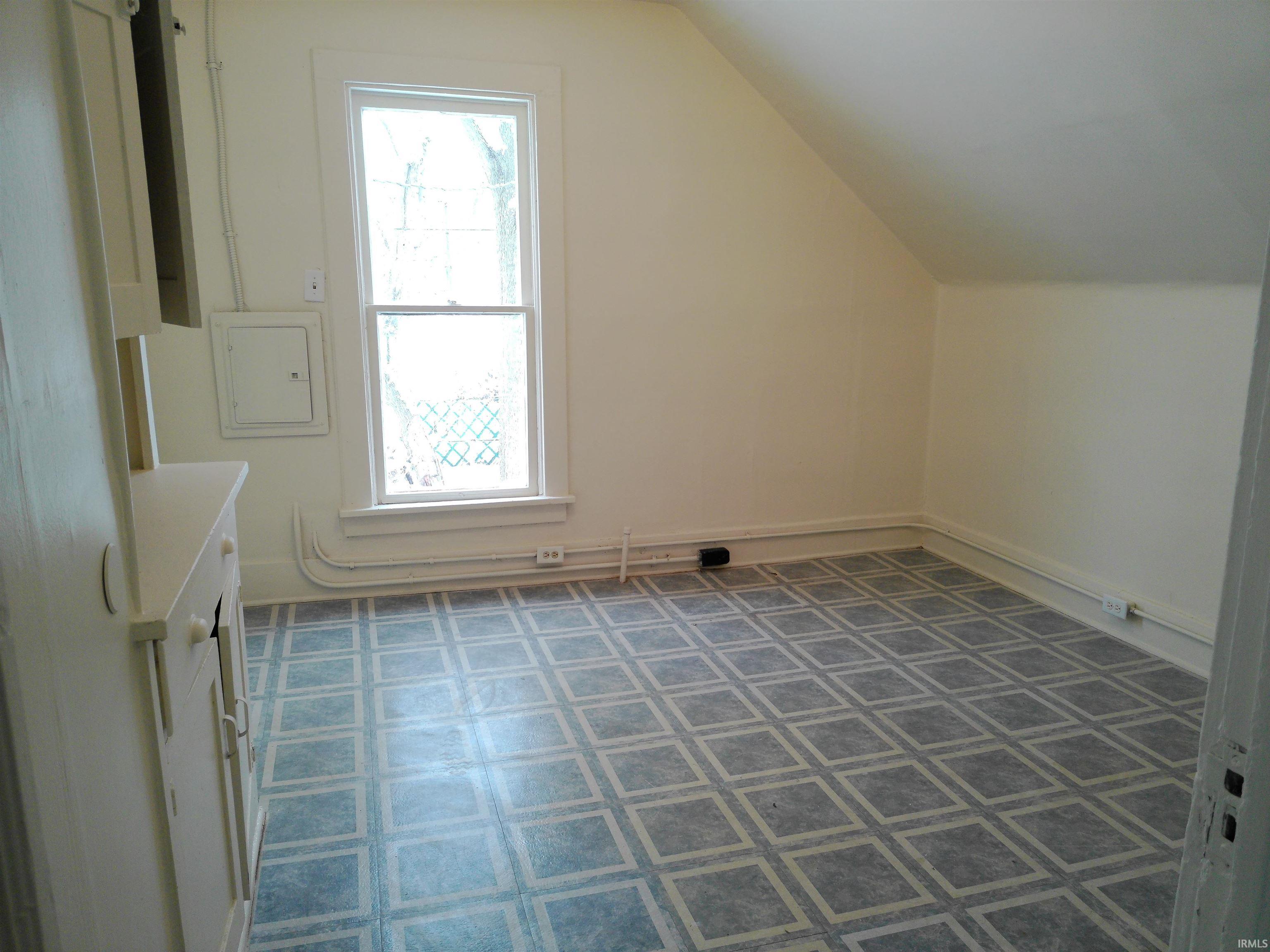 1619 Leer Street South Bend, IN 46613 - Photo 9 of 19