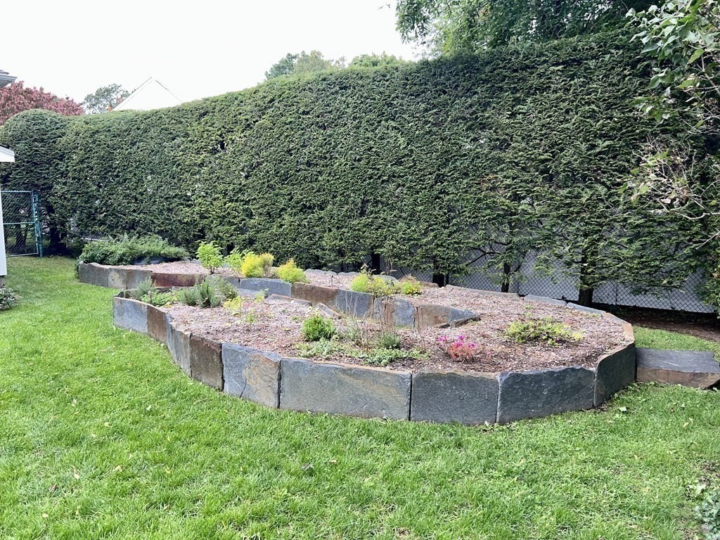 23 Louis Drive Wellesley, MA 02481 - Photo 39 of 42