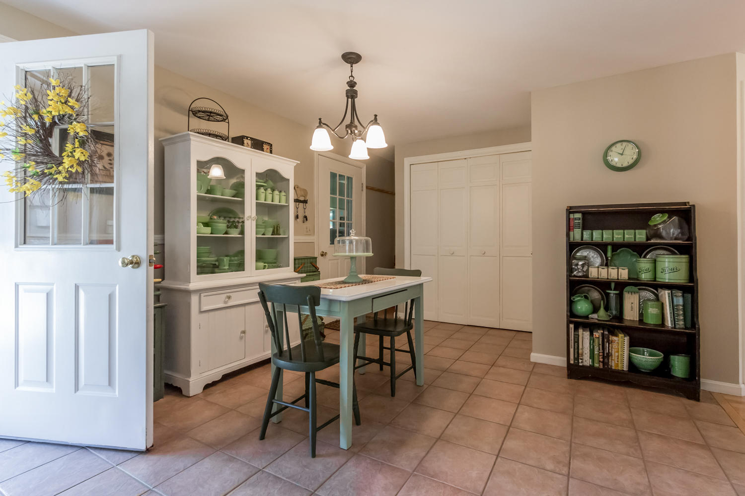 4 Bonnie Hill Road Gorham, ME 04038 - Photo 12 of 48 11 Eat In Kitchen 2