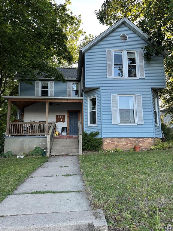 325 North Prairie Street Greenville, IL 62246 - Photo 1 of 40