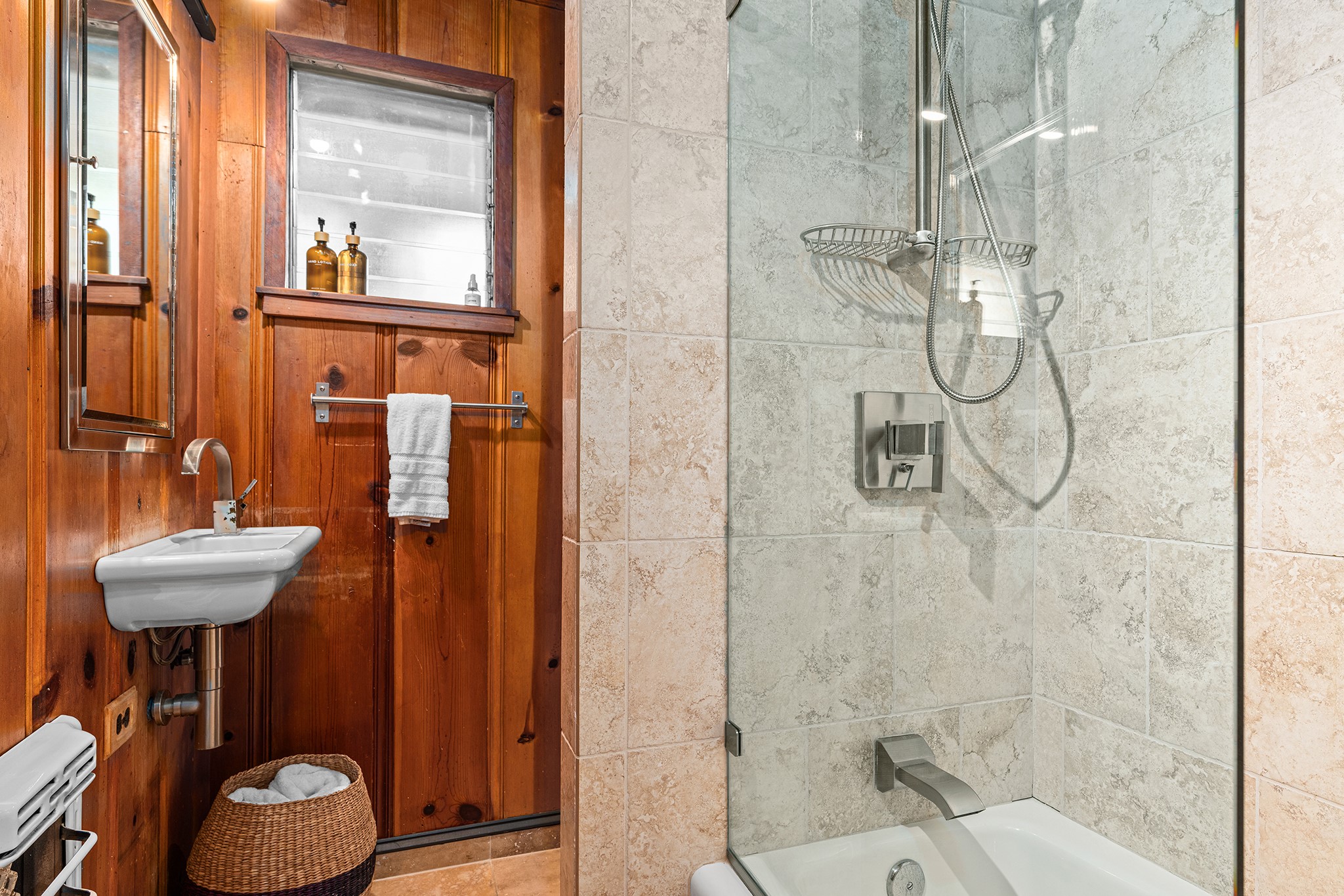 505 Deer Lake Road Wimberley, TX 78676 - Photo 21 of 38 2nd Full Bathroom in Main House