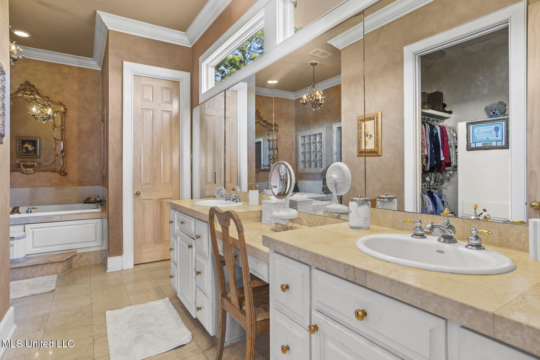 106 Colony Crown Brandon, MS 39047 - Photo 21 of 63 106 Colony Crown-28