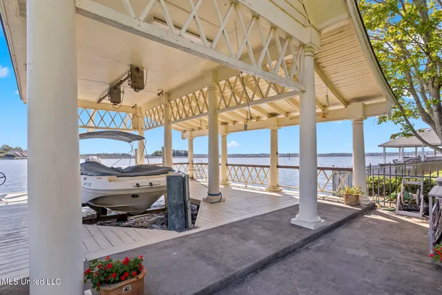 $925,000 | 106 Colony Crown, Brandon, MS 39047